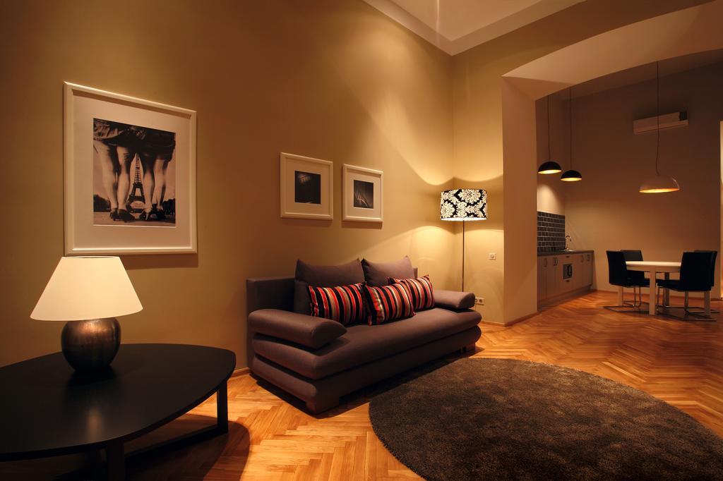 Gateway Budapest City Center Ruang foto